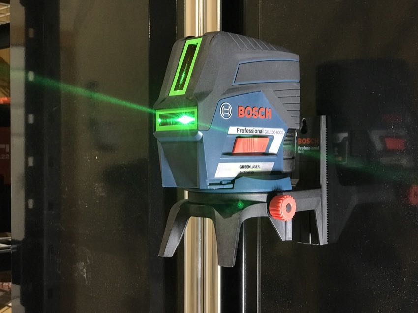 Bosch Green Laser Level GCL100-80CG - Pro Tool Reviews