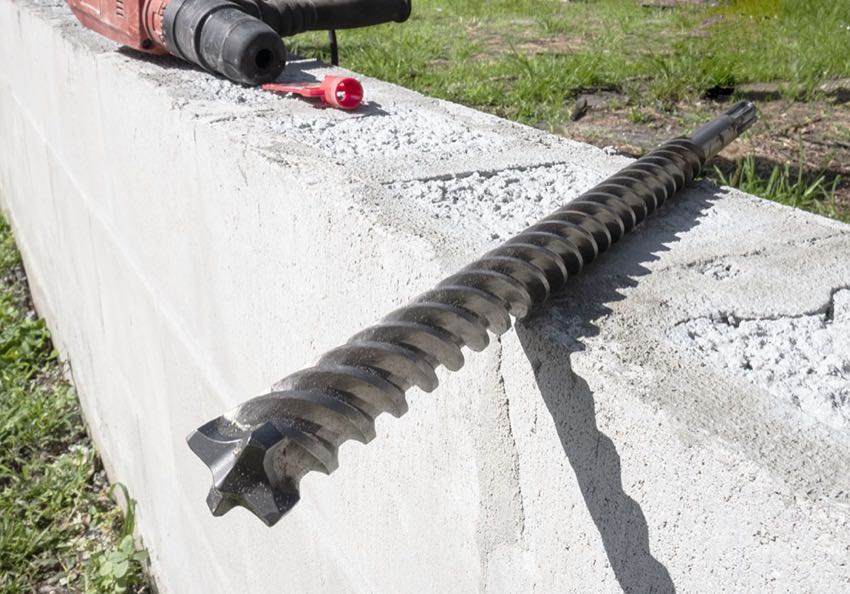 Rotary Hammer Bits: Choosing the Right Bit for Concrete Drilling - PTR