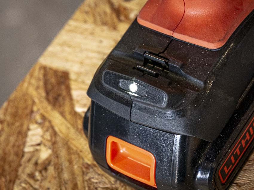 REVIEW: Black and Decker's New 2-in-1 Vacuum Proves Cords Are So 2017 –  channelnews