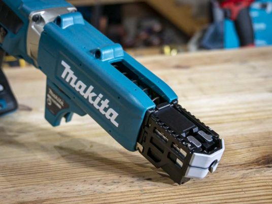 Makita Cordless 18v Drywall Screwdriver With Collated Autofeed Magazine 2723