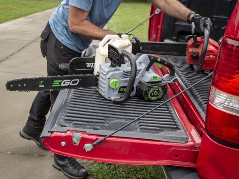 EGO 18" Cordless Chainsaw CS1800 Review Pro Tool Reviews