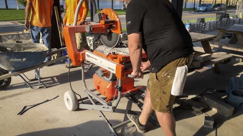 collapsing the iQMS362 Masonry Saw