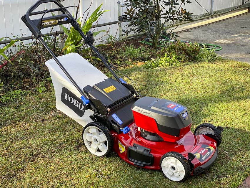 Toro 60V Personal Pace Self-Propelled Lawn Mower Review - PTR