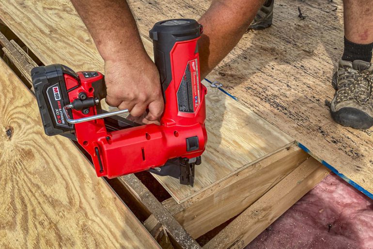 Milwaukee M18 Fuel Cordless Framing Nailer Review - Pro Tool Reviews