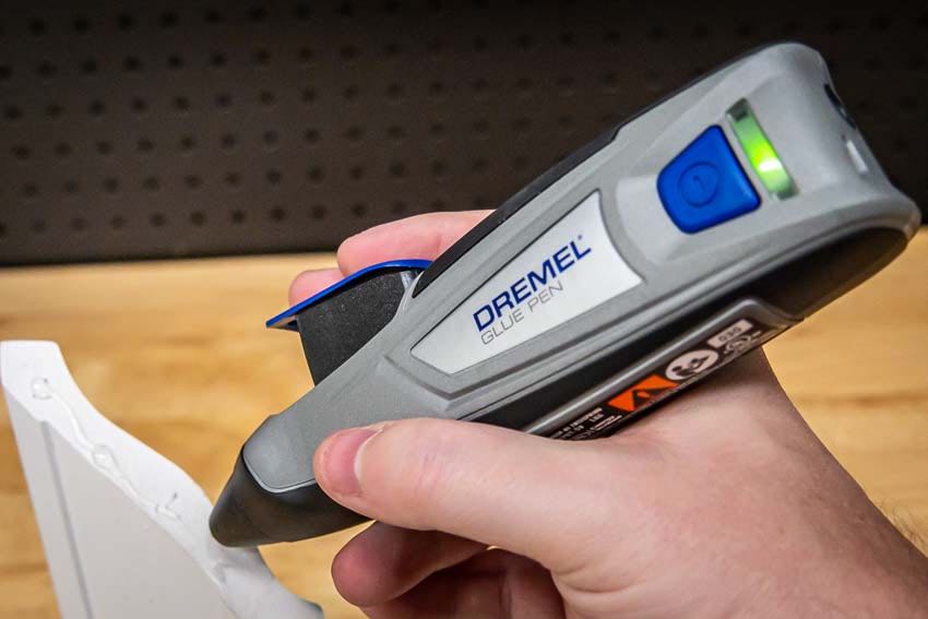 Meet the New Dremel Cordless Glue Pen  New Tool Giveaway! Meet our new 4V  Cordless USB Rechargeable Glue Pen, the latest addition to our new  collection of USB rechargeable tools, The