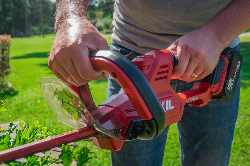 Skil 20V Cordless Hedge Trimmer HT4222B10 PWRCore 20 PTR