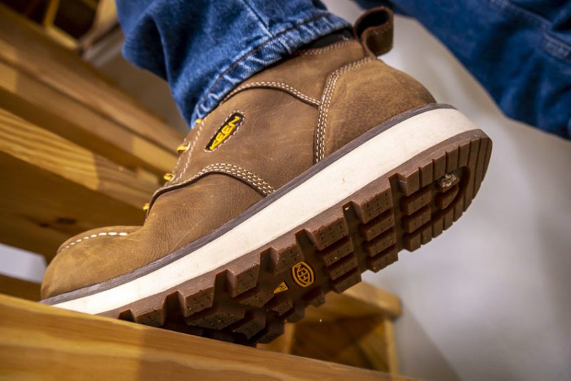 How to choose new work boots to maximise comfort and fit