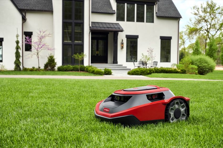 Toro Autonomous Lawn Mower - Pro Tool