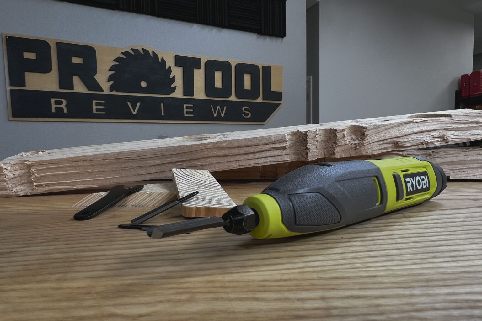 Ryobi 4V Power Carver Kit FVH51K - Pro Tool Reviews