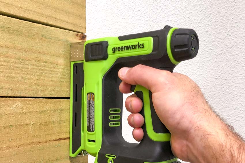 Greenworks 24V Cordless 3/8Inch Crown Stapler PTR