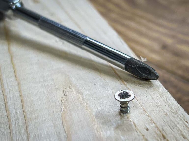 how-to-remove-a-stripped-screw-pro-tool-reviews