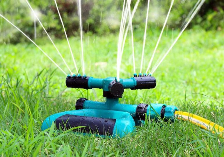 Best Lawn Sprinklers: Guide for Different Lawns and Budgets - Pro Tool ...