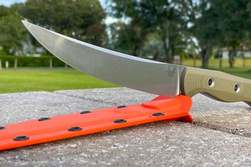 https://www.protoolreviews.com/wp-content/uploads/2023/08/Benchmade-Meatcrafter-Knife-00-800x534.jpg