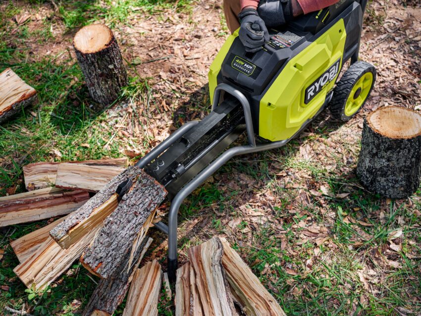 True & Tidy Heavy Duty Firewood Log Splitter 