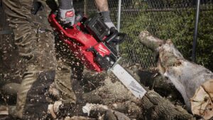 Milwaukee M18 Dual Battery Chainsaw