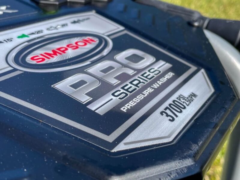 Simpson 3700 PSI pressure washer