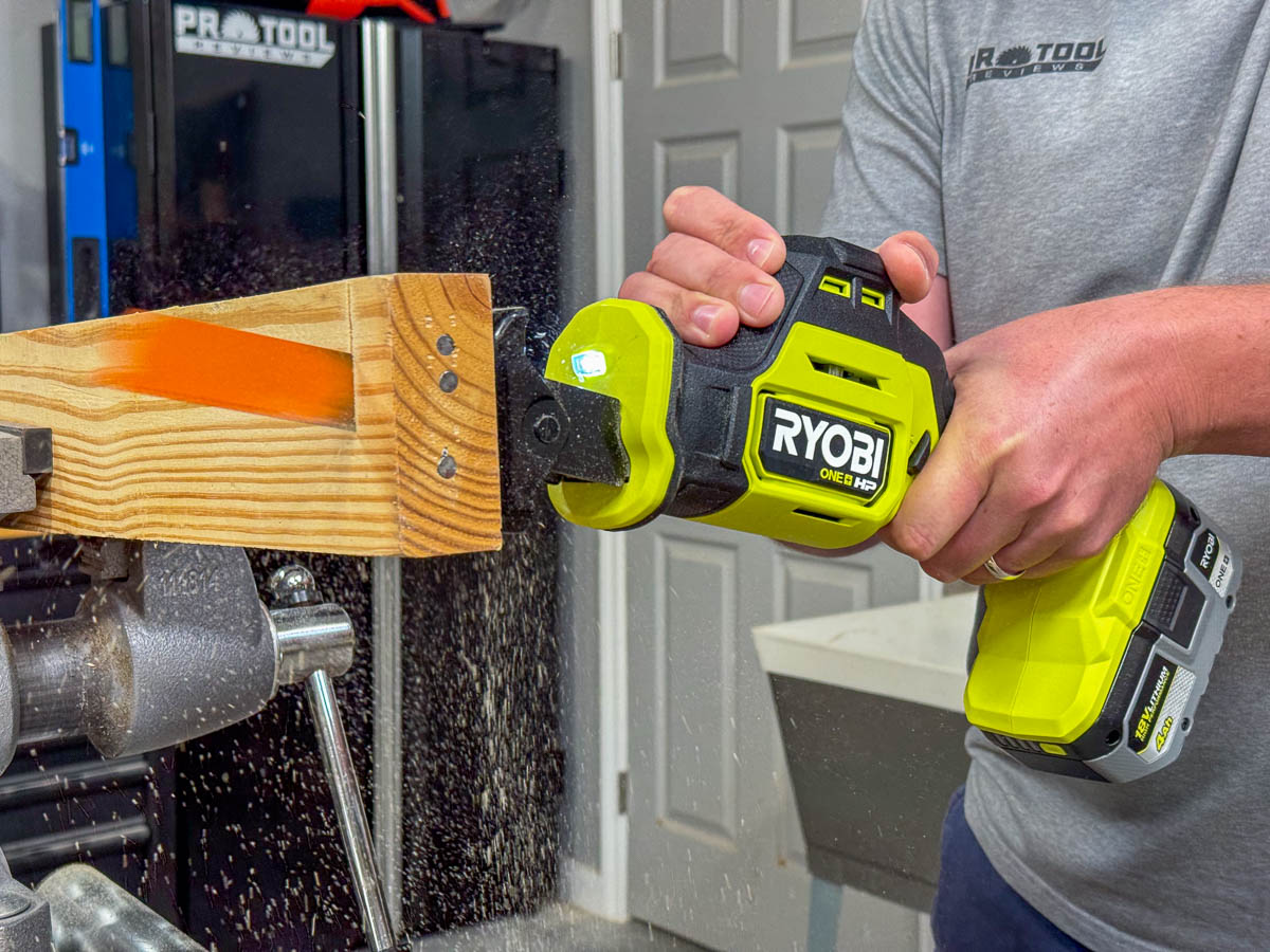 Ryobi 18V Compact One-Handed Reciprocating Saw