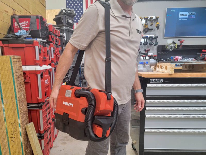 Hilti VC 2D-22 with shoulder strap