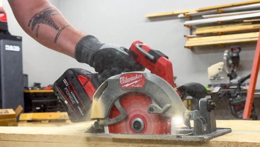 Milwaukee 7-1/4 Inch Circular Saw