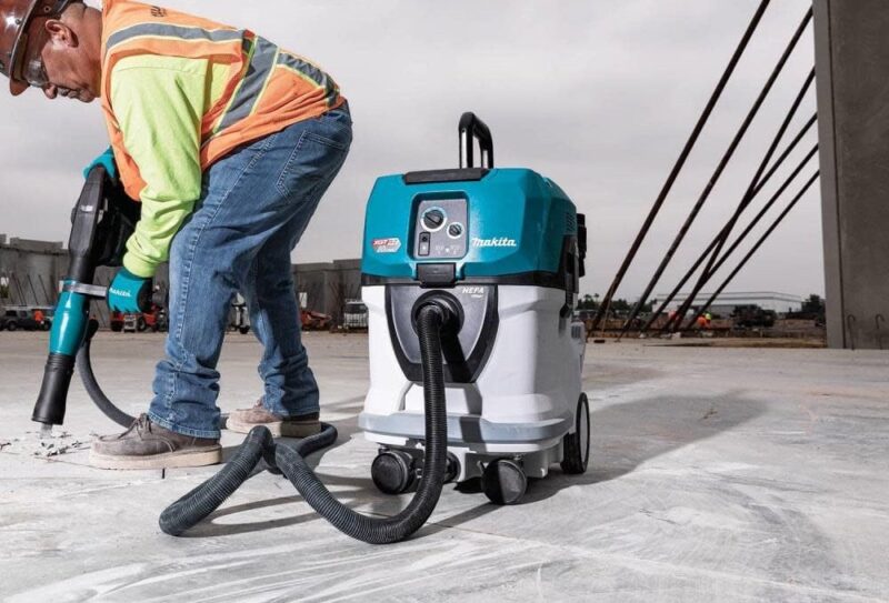 Makita 80V 10-Gallon Wet/Dry Vacuum