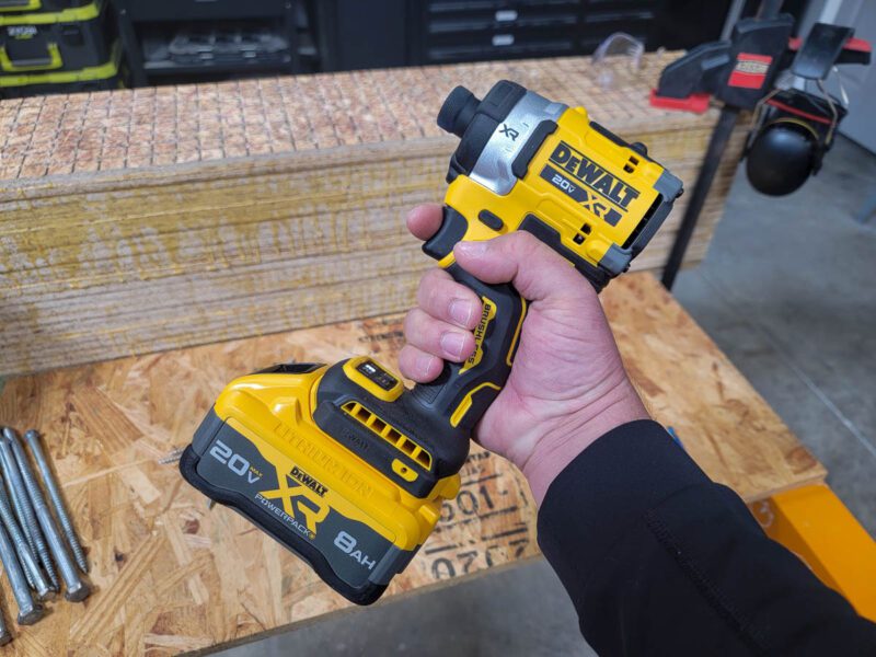 DeWalt DCF860 profile