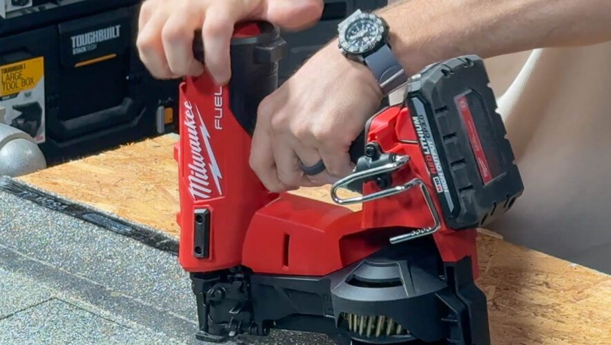 Milwaukee M18 Fuel Coil Roofing Nailer