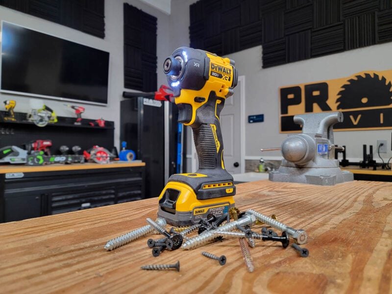 DeWalt DCF870