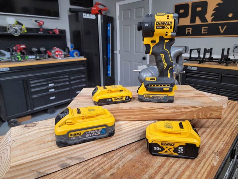 DeWalt DCF870 battery comparison