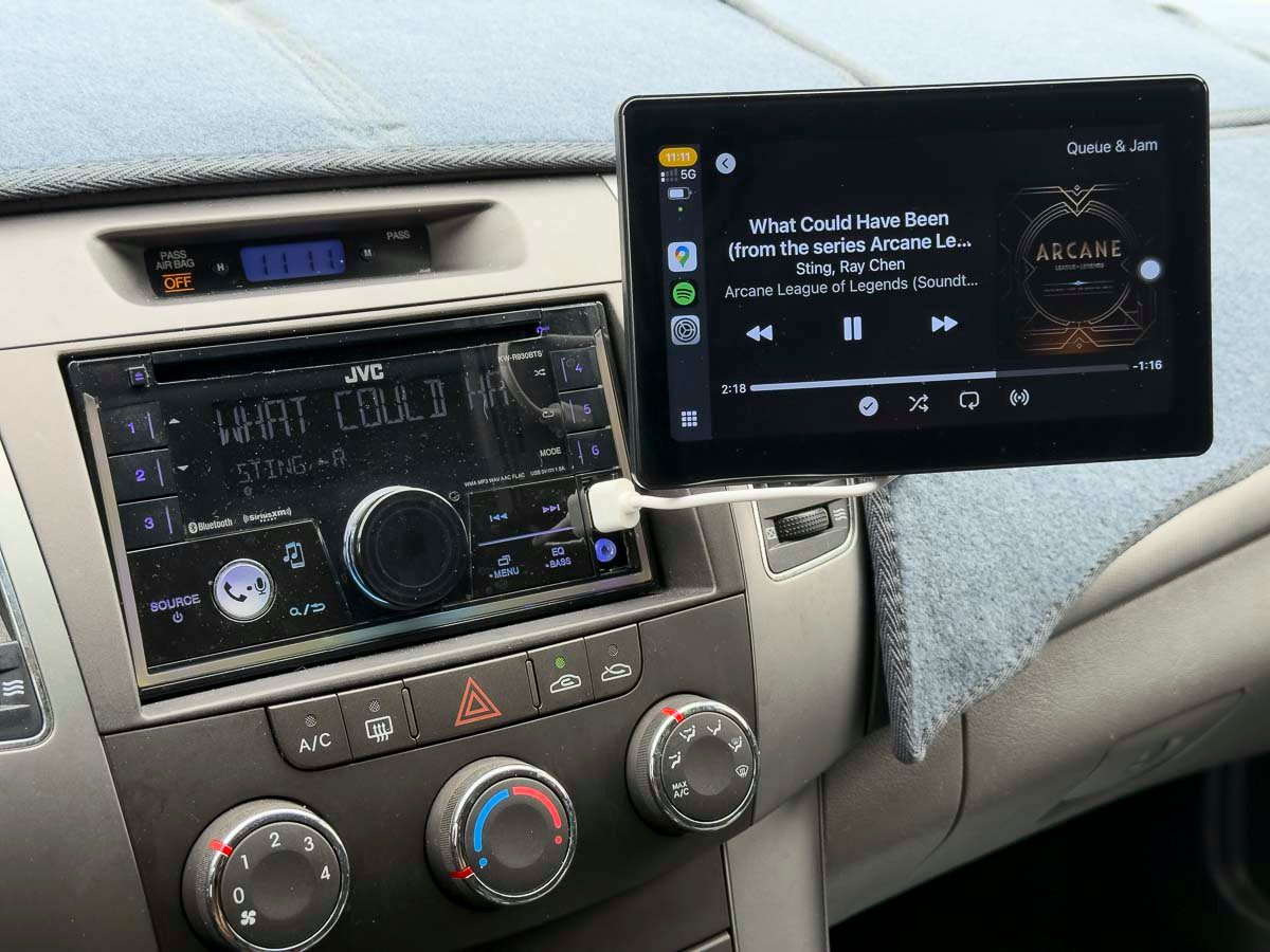 Lamtto 7-in Wireless CarPlay Screen Review