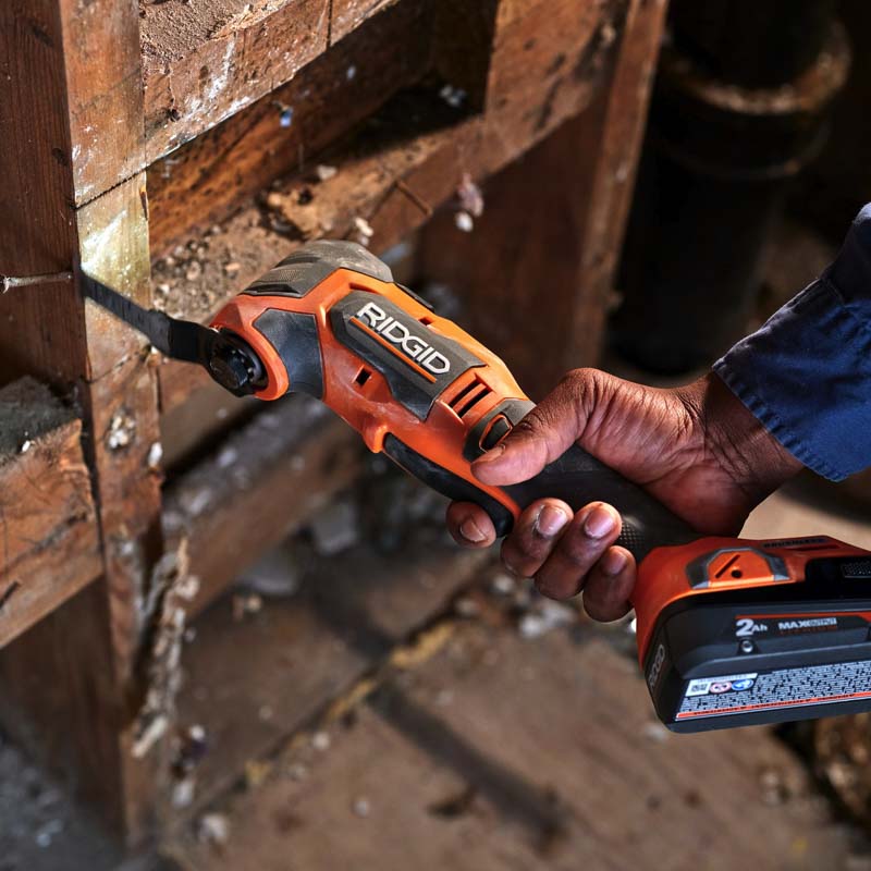 Best Oscillating Multi-Tool Performance: Ridgid 18V Brushless R86242