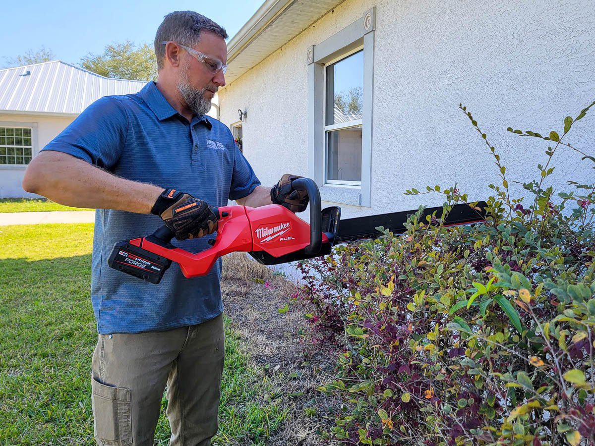 Milwaukee M18 Fuel Hedge Trimmer