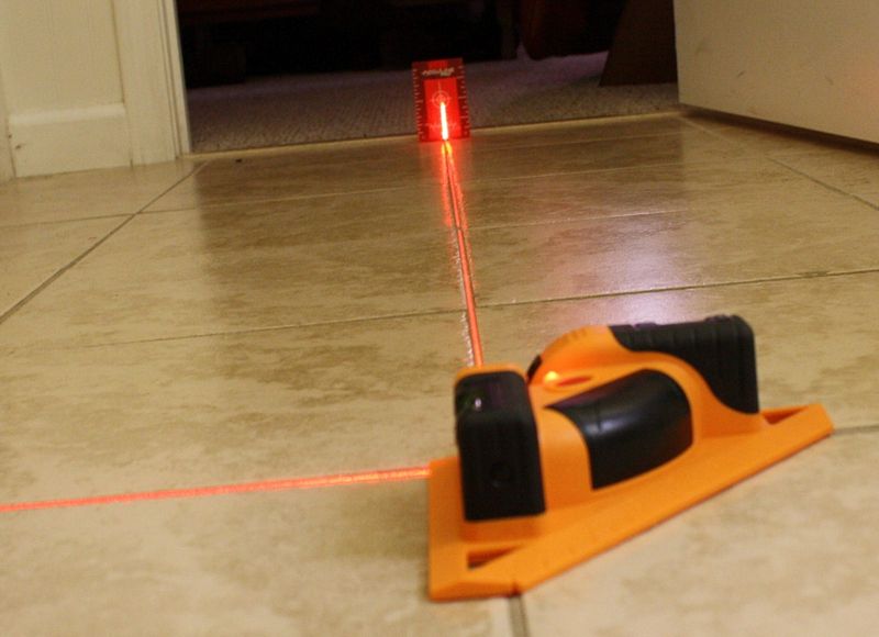 Johnson Level 40-6616 Tiling and Flooring Laser Level Review