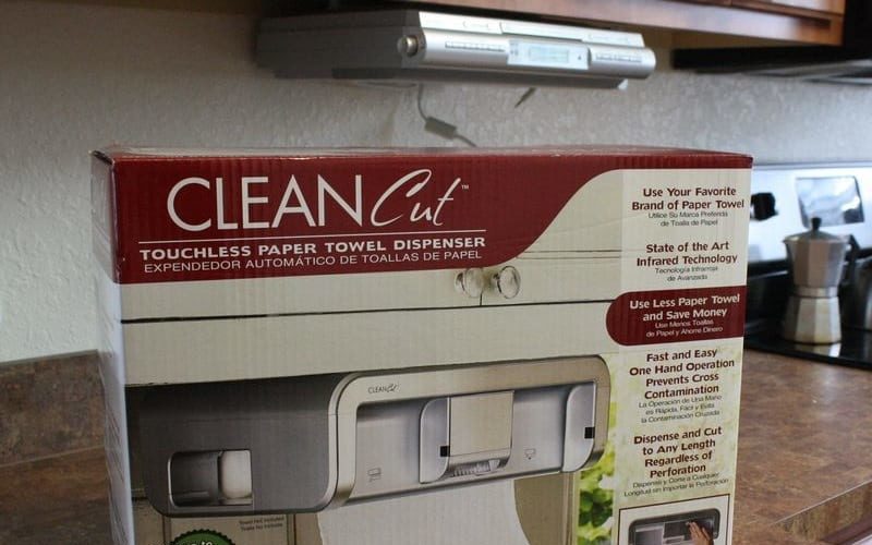 CLEANCut - a New Way to Dispense Paper Towels