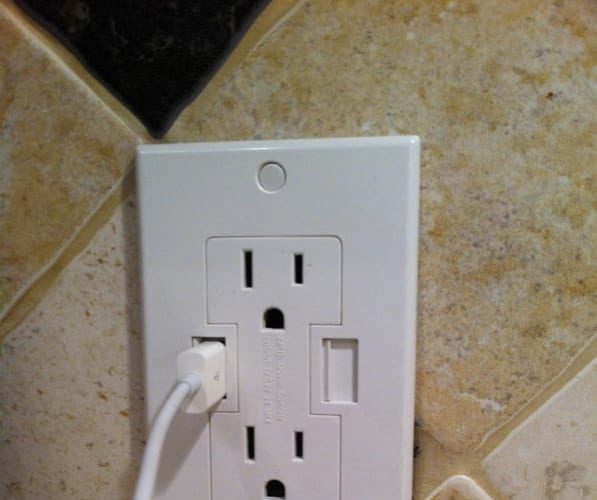 Newer Tech Power2U USB outlet Review